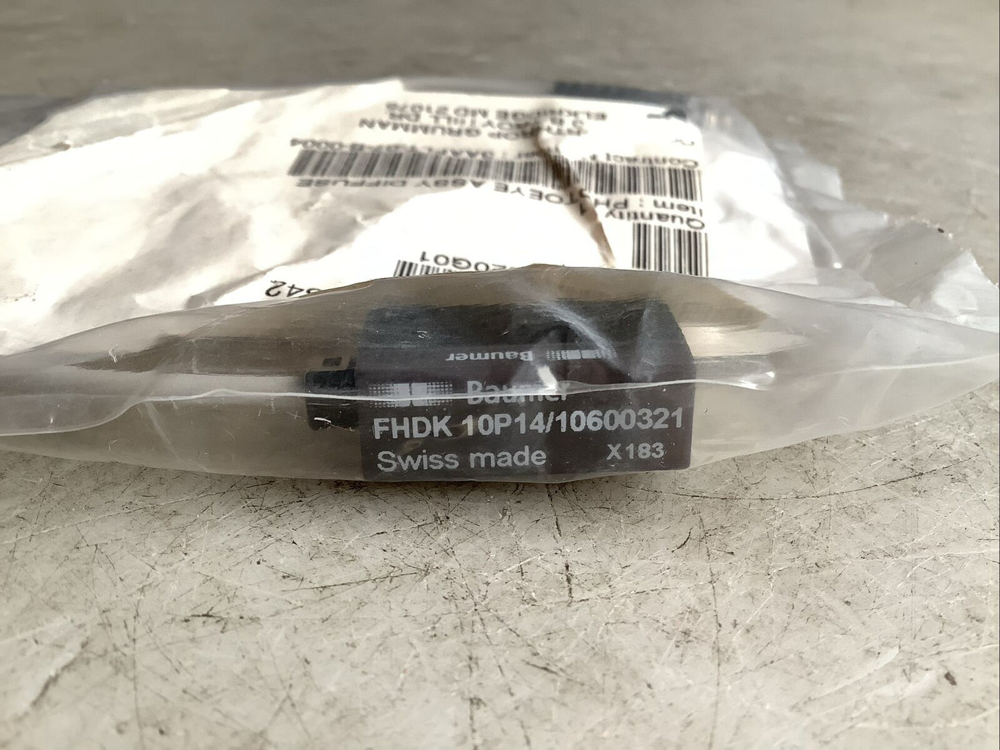 BAUMER FHDK 10P14/10600321 DIFFUSE SENSOR U3S